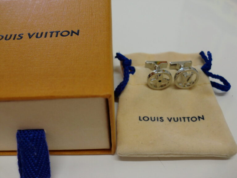 LOUIS　VUITTON　ルイヴィトン　ブトン ドゥ マンシェット・LV キャッチ　カフス　M80188