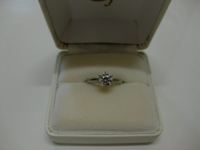 Pt900　リング　ダイヤ0.92Ct