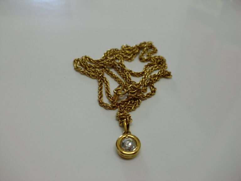 K18　ネックレス　ダイヤ0.4Ct