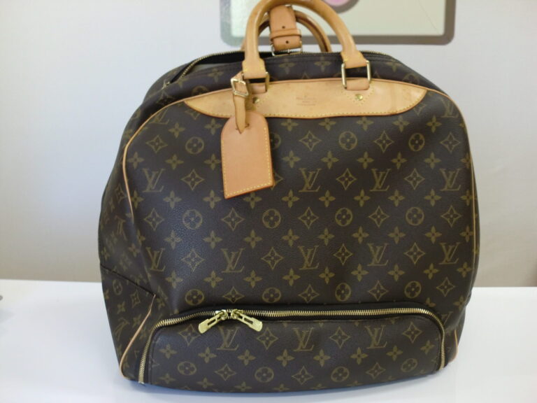 LOUIS VUITTON ルイ・ヴィトン モノグラム エヴァジオン