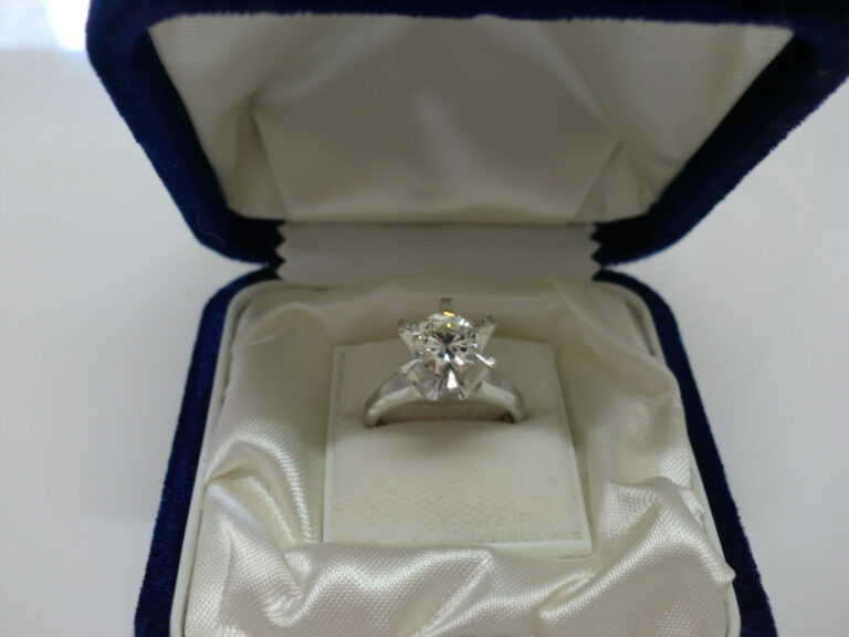 Pt900　リング　ダイヤ1.035Ct