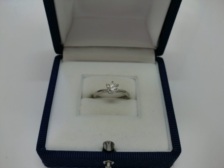 Pt900　リング　ダイヤ0.55Ct
