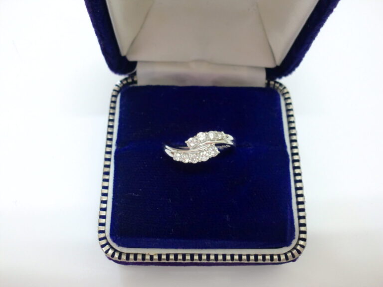 Pt900　リング　メレーダイヤ0.5Ct