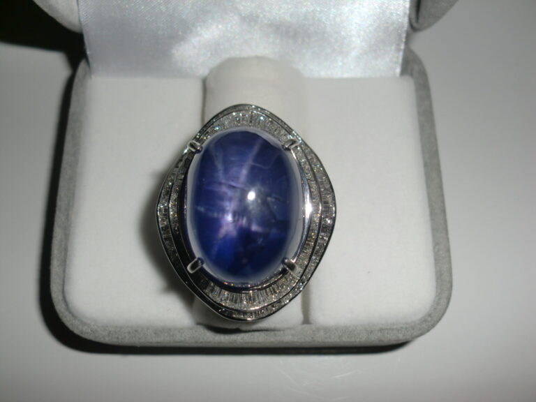 スターサファイア　プラチナ/メレーダイヤ　リング