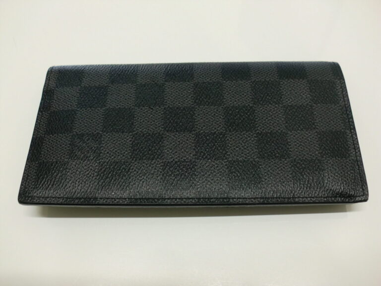 LOUIS VUITTON ルイヴィトン ダミエグラフィット　2つ折り長財布