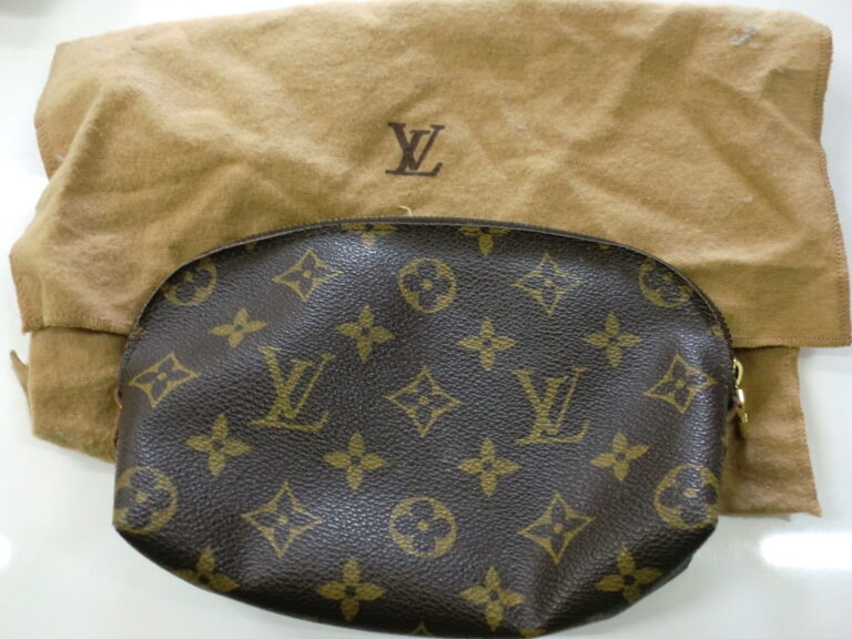 LOUIS VUITTON　ルイヴィトン モノグラム ポシェット ポーチ