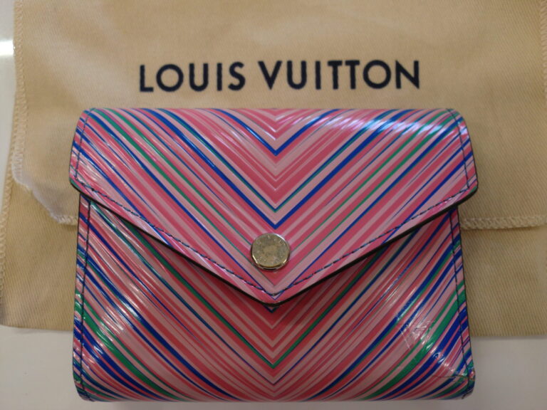 LOUIS VUITTON　ルイヴィトン エピトロピカル ヴィクトリーヌ　長財布