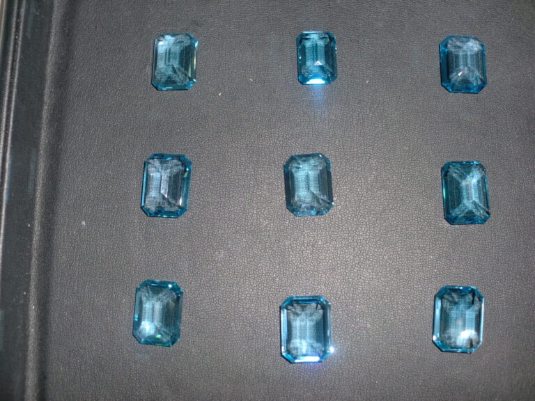 ブルートパーズ　ルース24～30Ct　まとめ