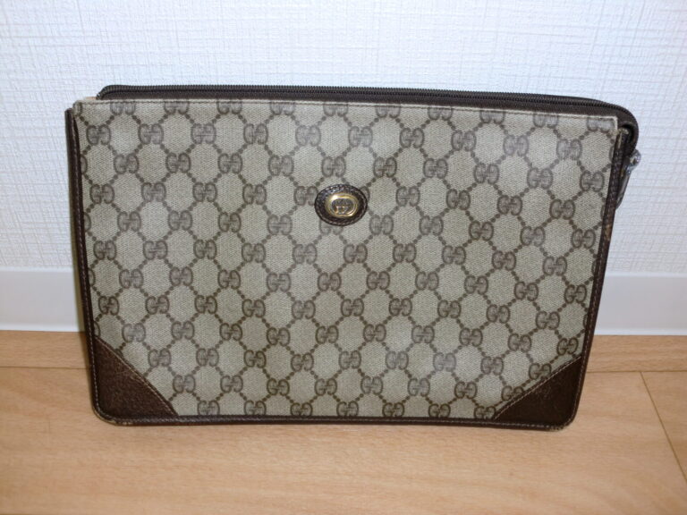 GUCCI グッチ GGキャンバス セカンドバッグ